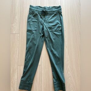 UpWest Women's Cargo Jogger Pants — Forest Green